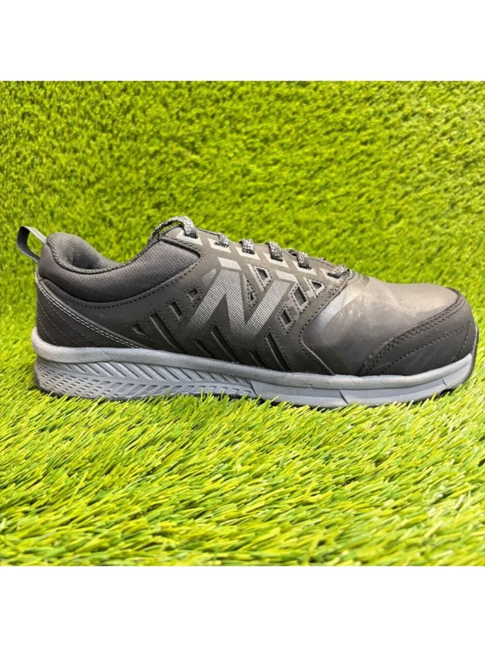New Balance 412v1 Mens Size 9.5 4E Black Alloy Toe Safety Work Shoes Sneakers